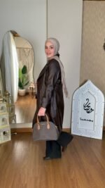 ⁦كوت جلد طويل⁩ - الصورة ⁦7⁩