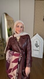 ⁦كوت جلد طويل⁩ - الصورة ⁦9⁩