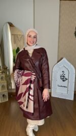 ⁦كوت جلد طويل⁩ - الصورة ⁦5⁩